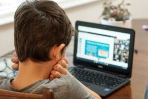 kids-make-money-online-300x200 Blog